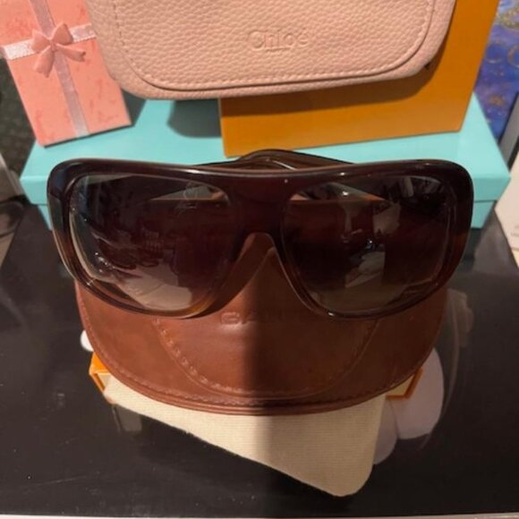Marc Jacobs Accessories - Marc Jacobs Gradient Sunglasses Brown EUC